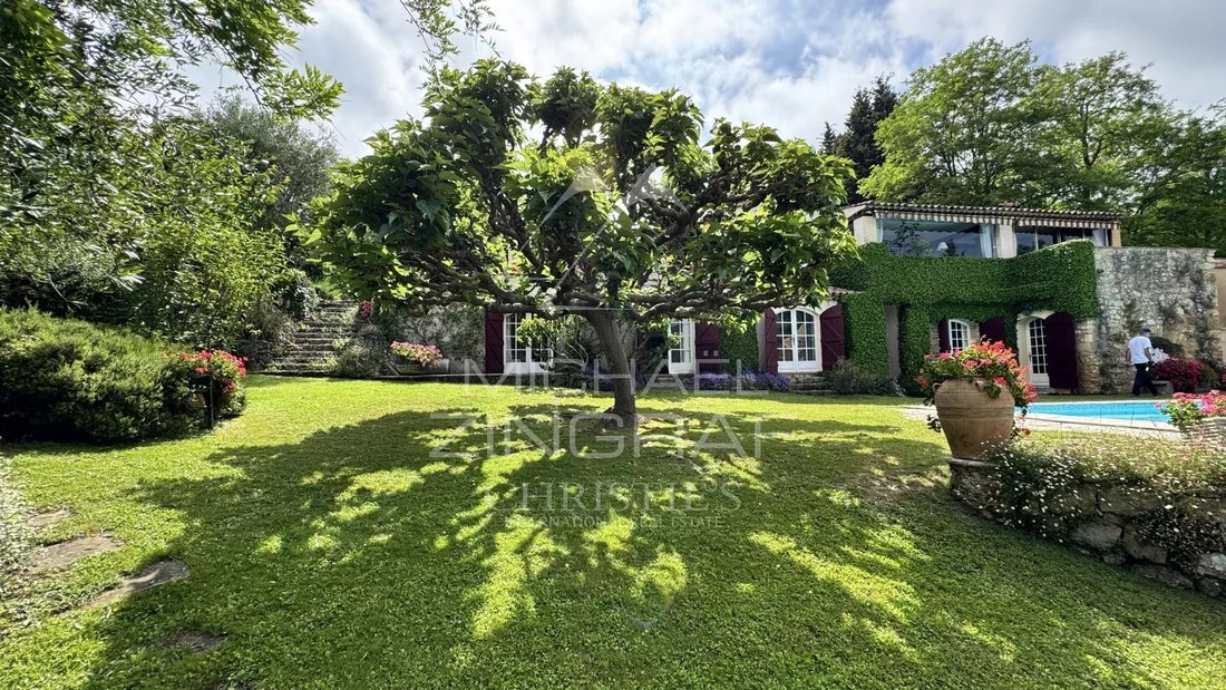 Villa in Cabris, Provence-Alpes-Côte d'Azur, France 2 - 16607667