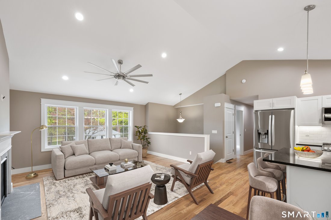 House in Bristol, Connecticut, United States 5 - 18647469