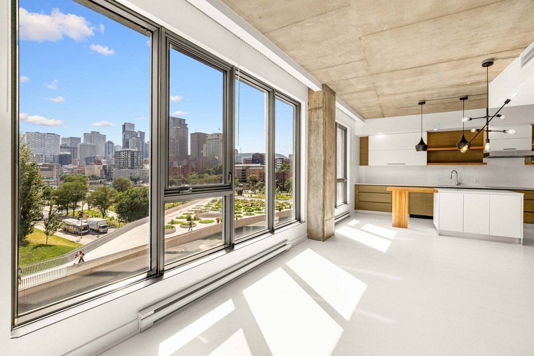 Condo in Montréal, Quebec, Canada 4 - 18643158