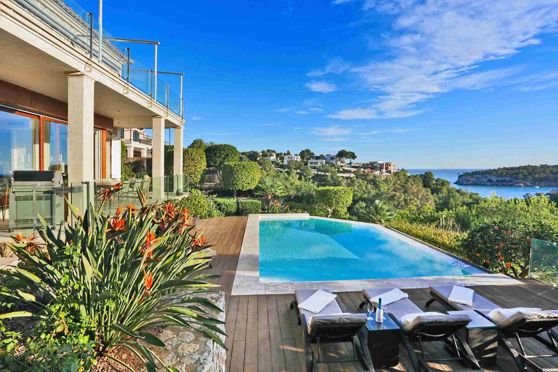 Villa in Sol de Mallorca, Calvia, Balearic Islands 1 - 18645777