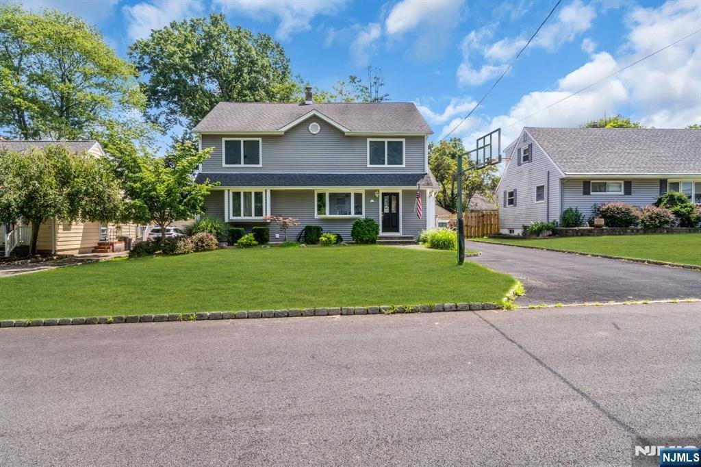 House in Cedar Grove, New Jersey, United States 1 - 18646769