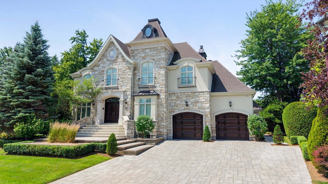 House in Blainville, Quebec, Canada 1 - 18643696