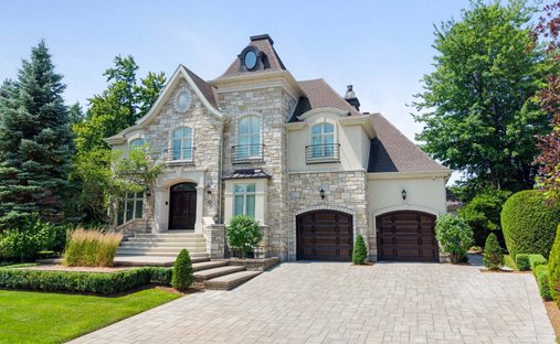 Maison à Blainville, Québec, Canada 1