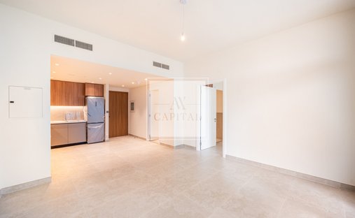 Apartment in JVC / Jumeirah Village Circle, Dubai, United Arab Emirates 1