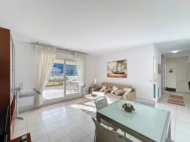 Apartment in Menton, Provence-Alpes-Côte d'Azur, France 4 - 17103983