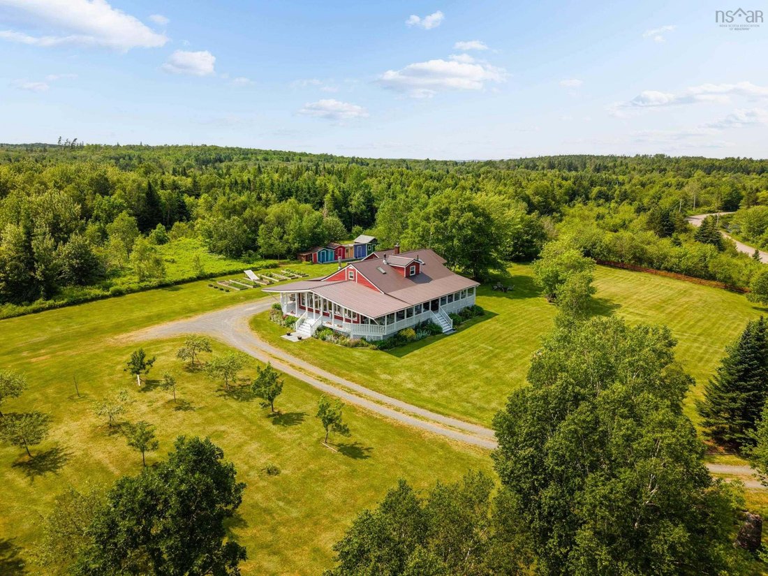 House in Pinevale, Nova Scotia, Canada 2 - 18643409