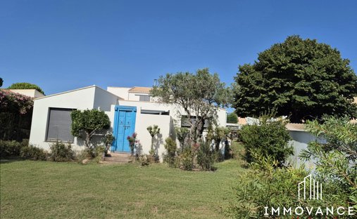 Villa in Meze, Occitania, France 1