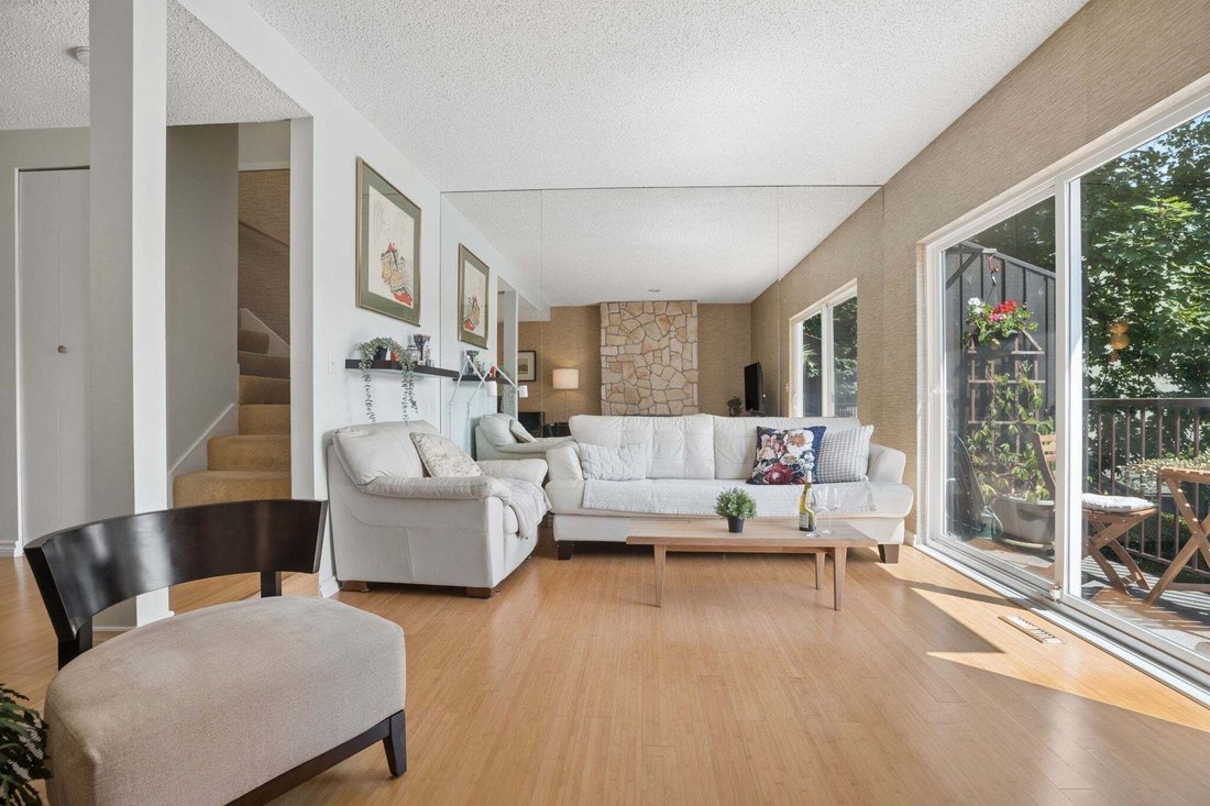Townhouse in Port Moody, British Columbia, Canada 2 - 18643776