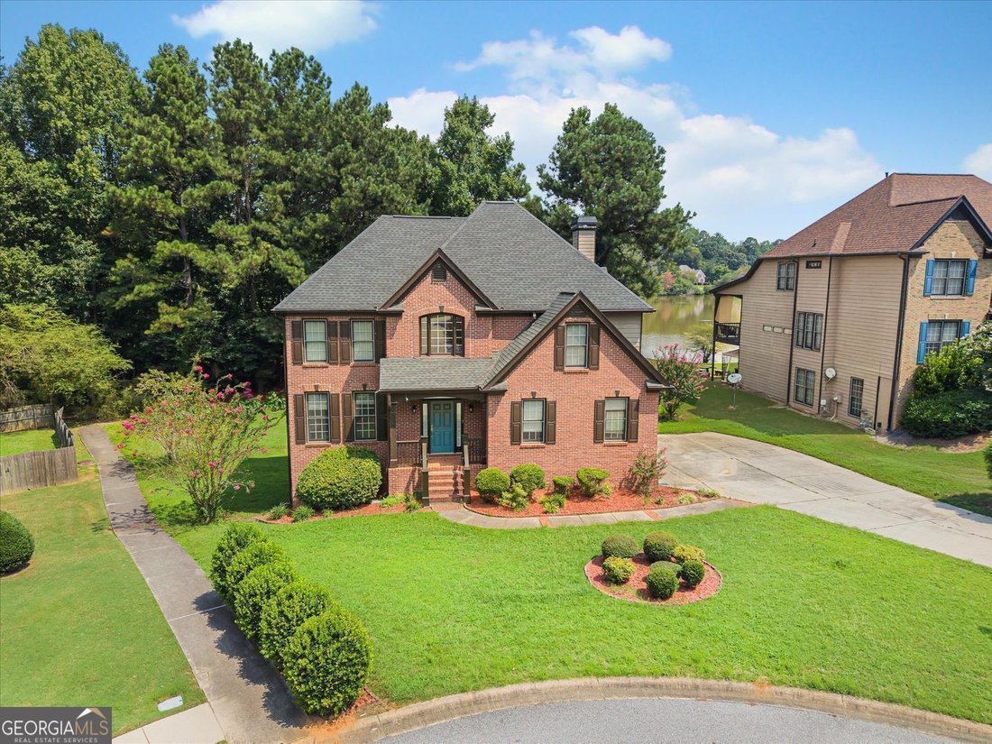 Fayetteville, Georgia, United States 2 - 18648323
