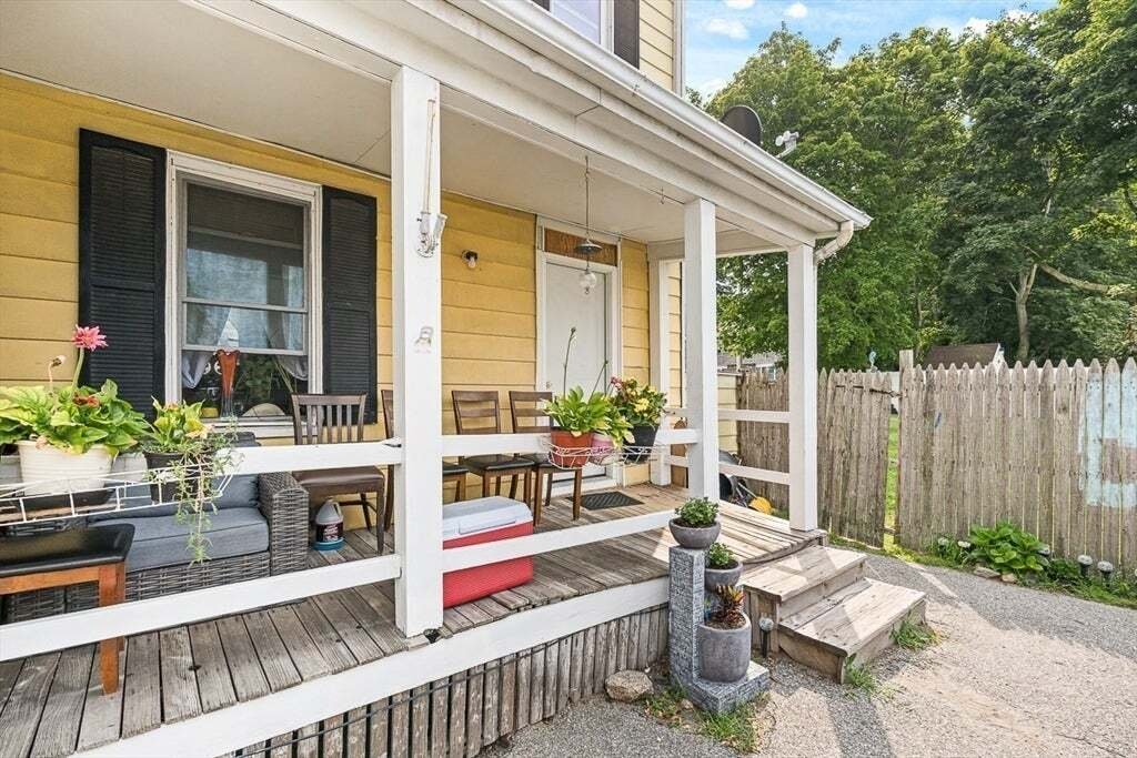 House in Peabody, Massachusetts, United States 2 - 18648326