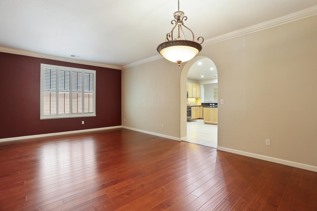 House in Elk Grove, California, United States 4 - 18645052