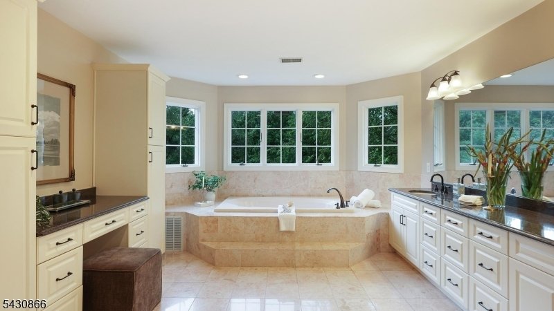 House in Basking Ridge, New Jersey, United States 2 - 18646916