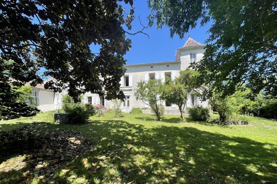 Saint Hilaire, Barbezieux-Saint-Hilaire, France 4 - 18647713