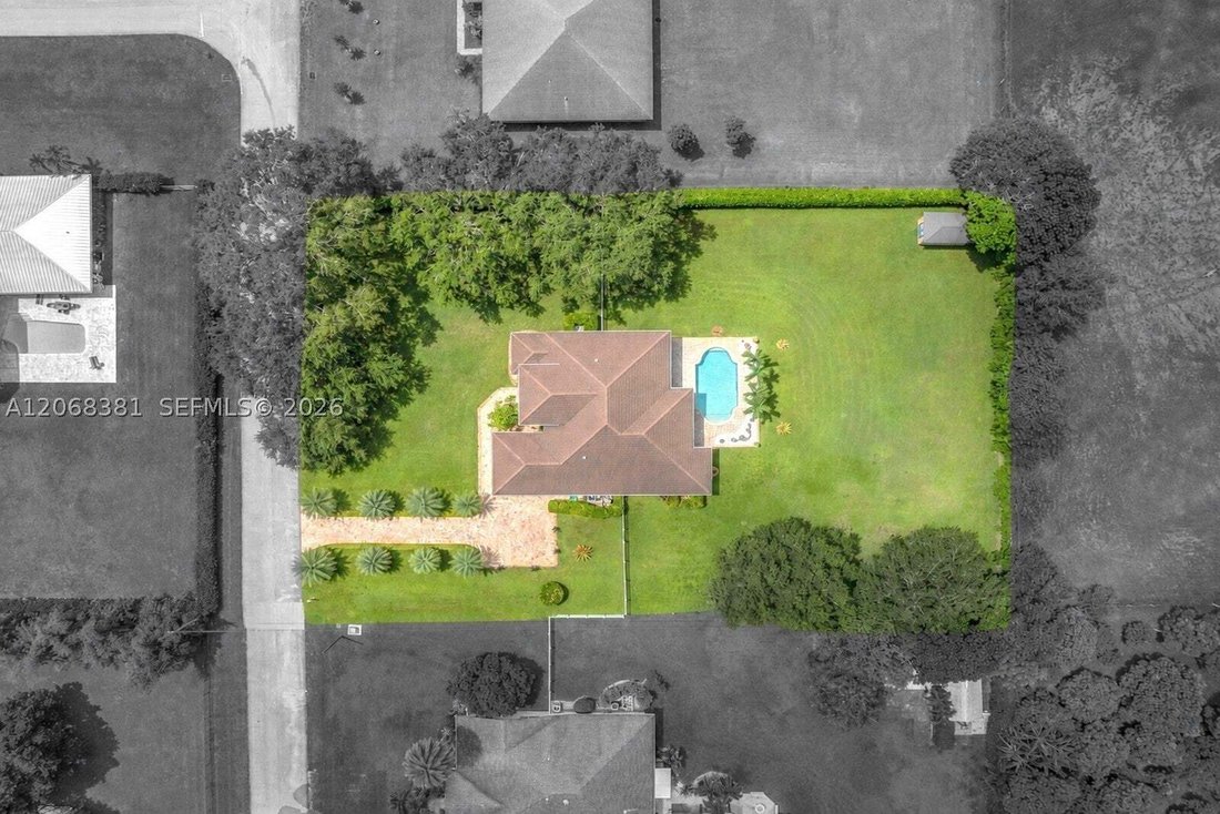 House in Davie, Florida, United States 4 - 18646133