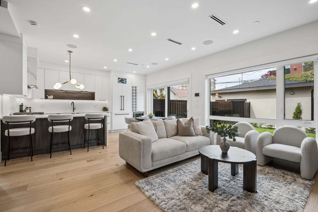Condo in Vancouver, British Columbia, Canada 1 - 18643734