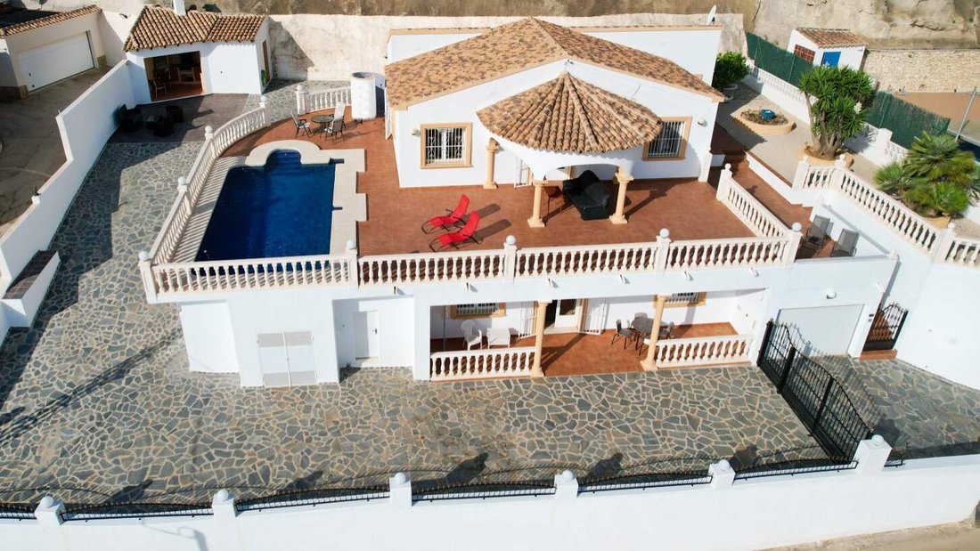 Villa in Calp / Calpe, Valencian Community, Spain 5 - 18610655