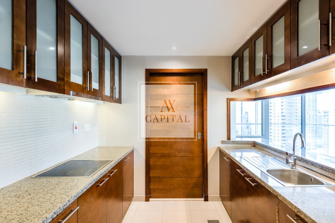 Apartment in Ud al Bayda, Dubai, United Arab Emirates 2 - 18647835