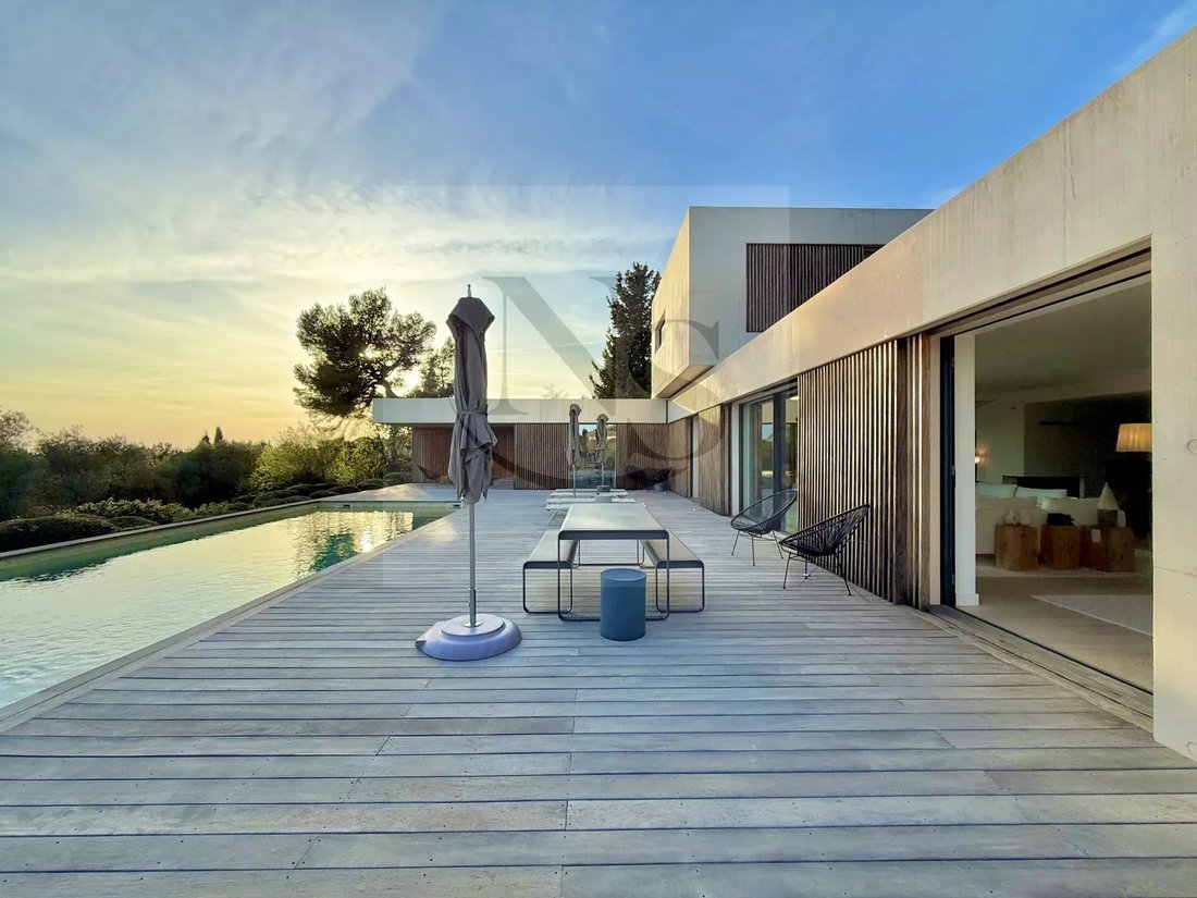 Villa in Mazenod-Bellevue-Saint Donat-Banon, Aix-en-Provence, France 3 - 18644425