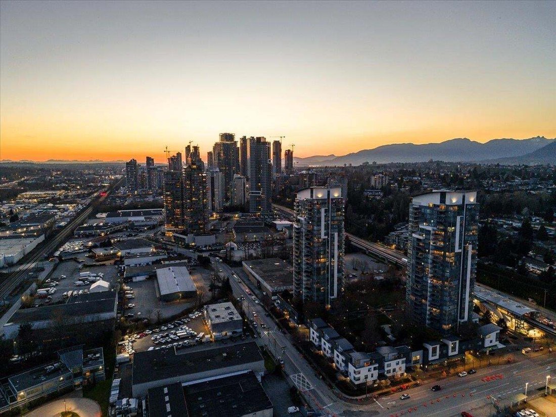 Condo in Burnaby, British Columbia, Canada 2 - 18643830