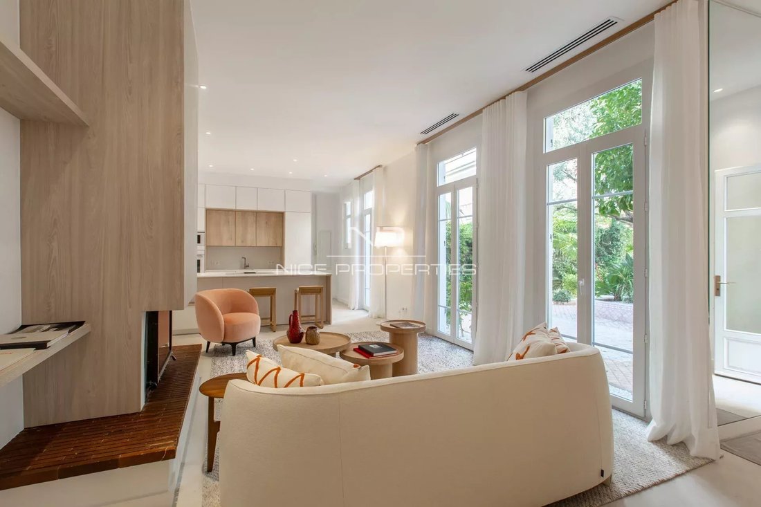 Villa in Cannes, Provence-Alpes-Côte d'Azur, France 1 - 18647678