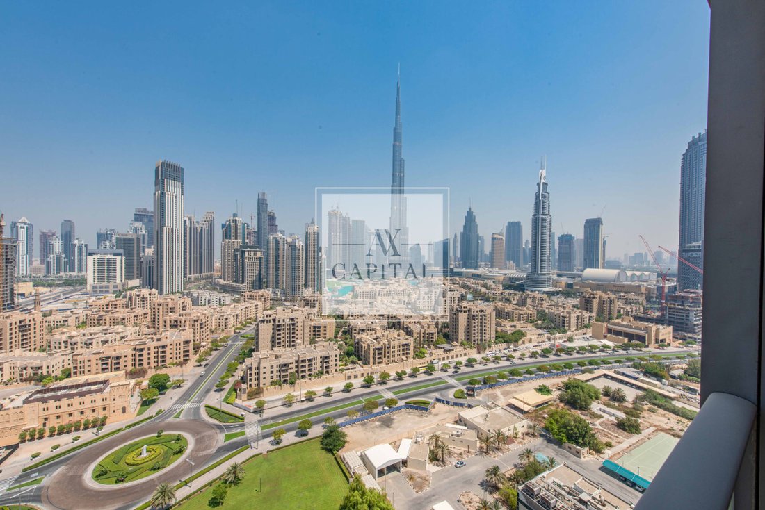 Apartment in Ud al Bayda, Dubai, United Arab Emirates 1 - 18647835