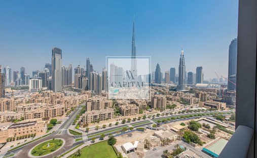 Apartment in Ud al Bayda, Dubai, United Arab Emirates 1