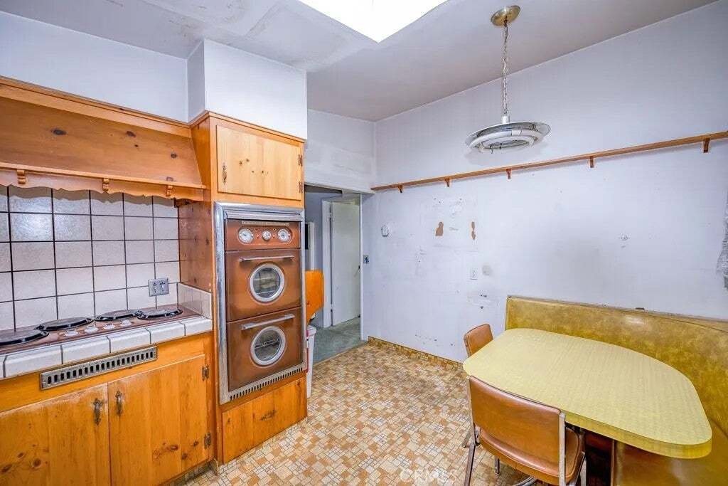 House in Los Angeles, California, United States 4 - 18646472