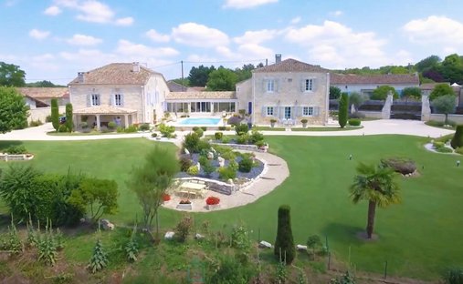 Estate in Saint Ausone-Saint Martin-Saint Gelais, Angoulême, France 1