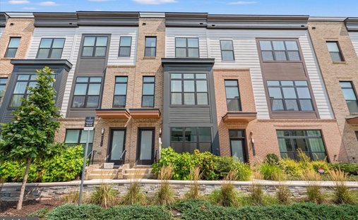 Townhouse in Pimmit Hills, Virginia, United States 1