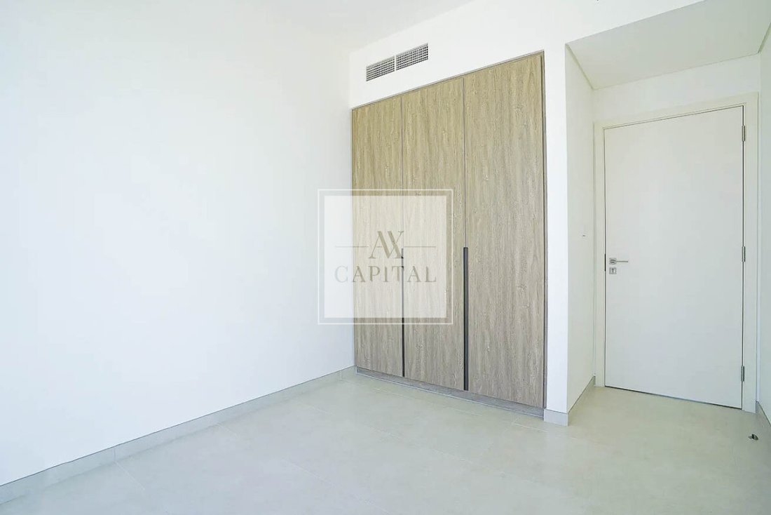 Townhouse in Dubai, United Arab Emirates 3 - 18648241