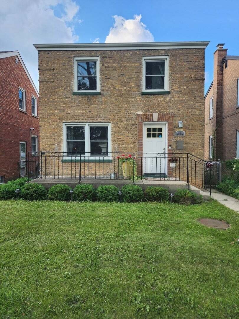 House in Skokie, Illinois, United States 2 - 18646716