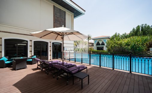 Villa in Jumeirah Beach Residence, Dubai, United Arab Emirates 1