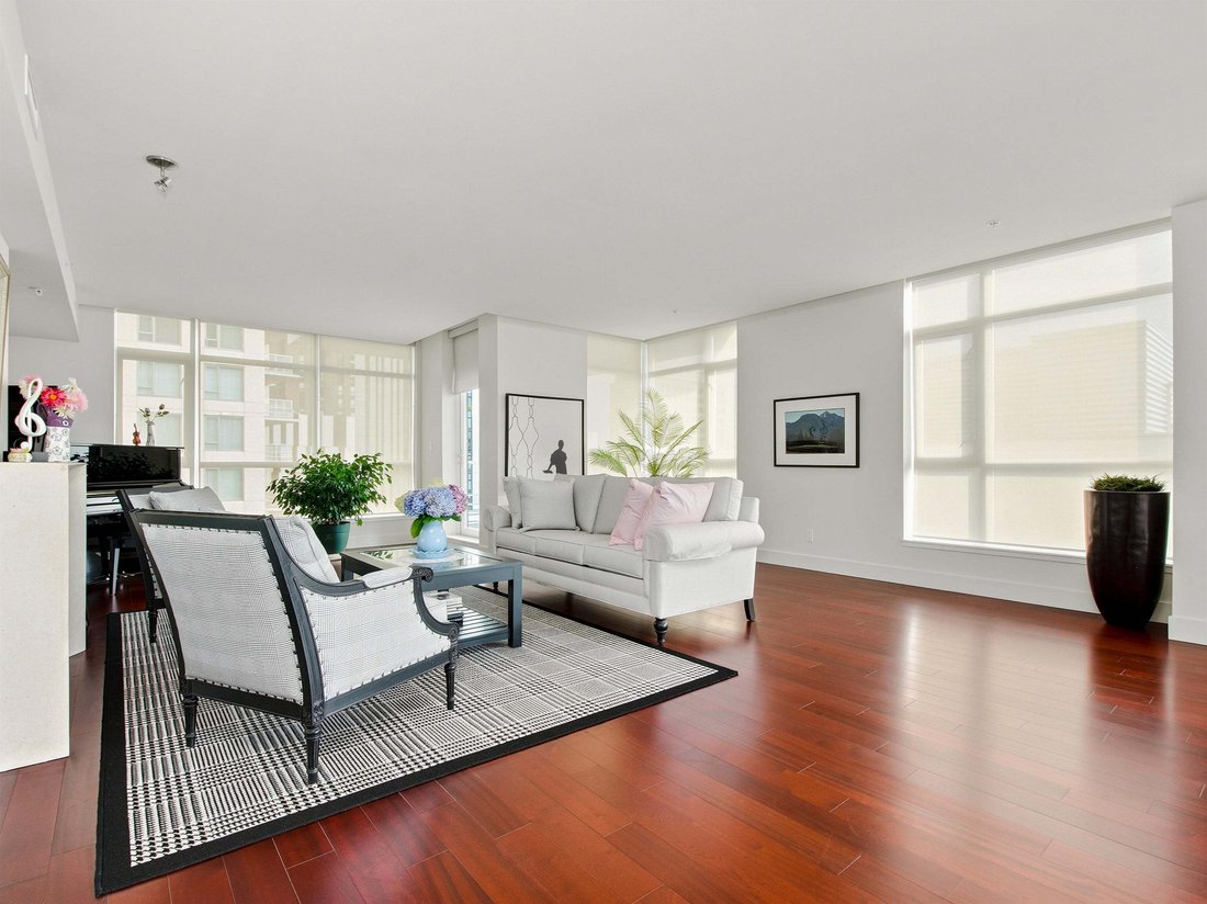 Condo in University Endowment Lands, British Columbia, Canada 4 - 18644057