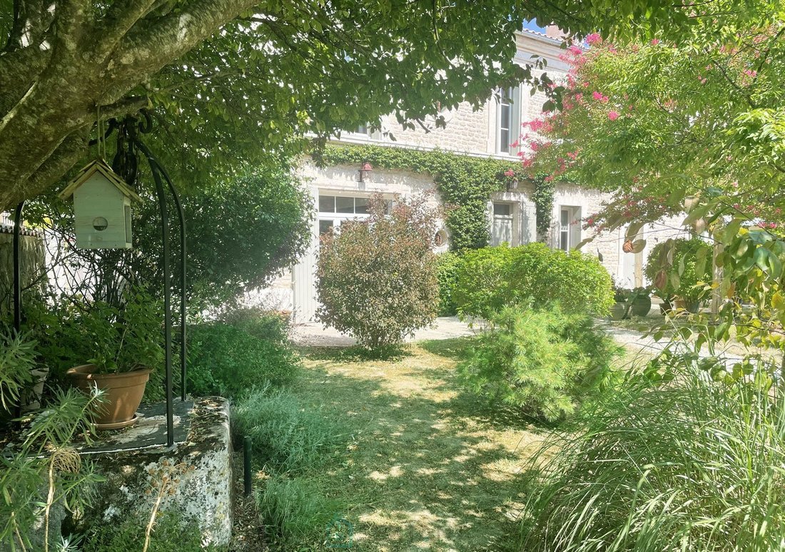 Saint Ausone-Saint Martin-Saint Gelais, Angoulême, France 3 - 18647696