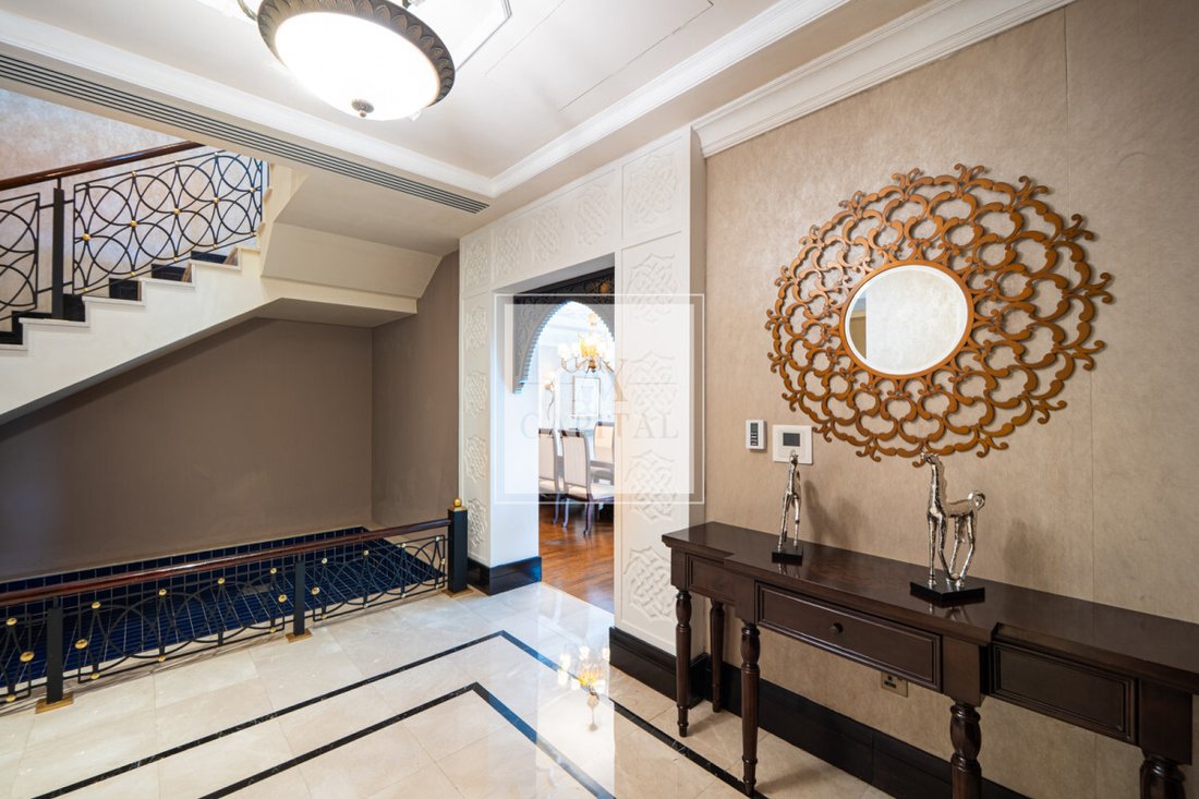 Villa in Jumeirah Beach Residence, Dubai, United Arab Emirates 3 - 18648153