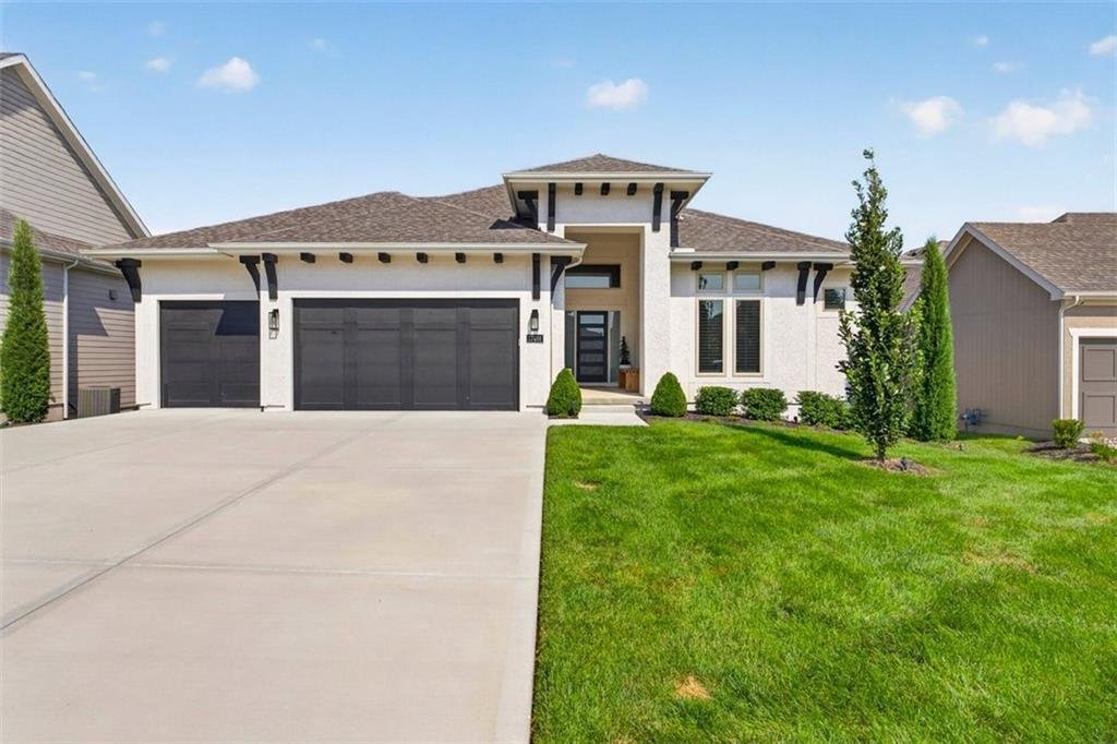 Olathe, Kansas, United States 1 - 18644551