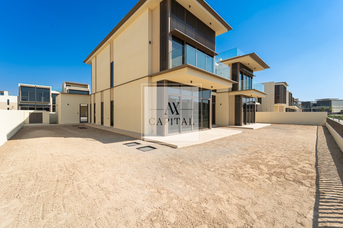 Villa in JVC / Jumeirah Village Circle, Dubai, United Arab Emirates 1 - 18648206
