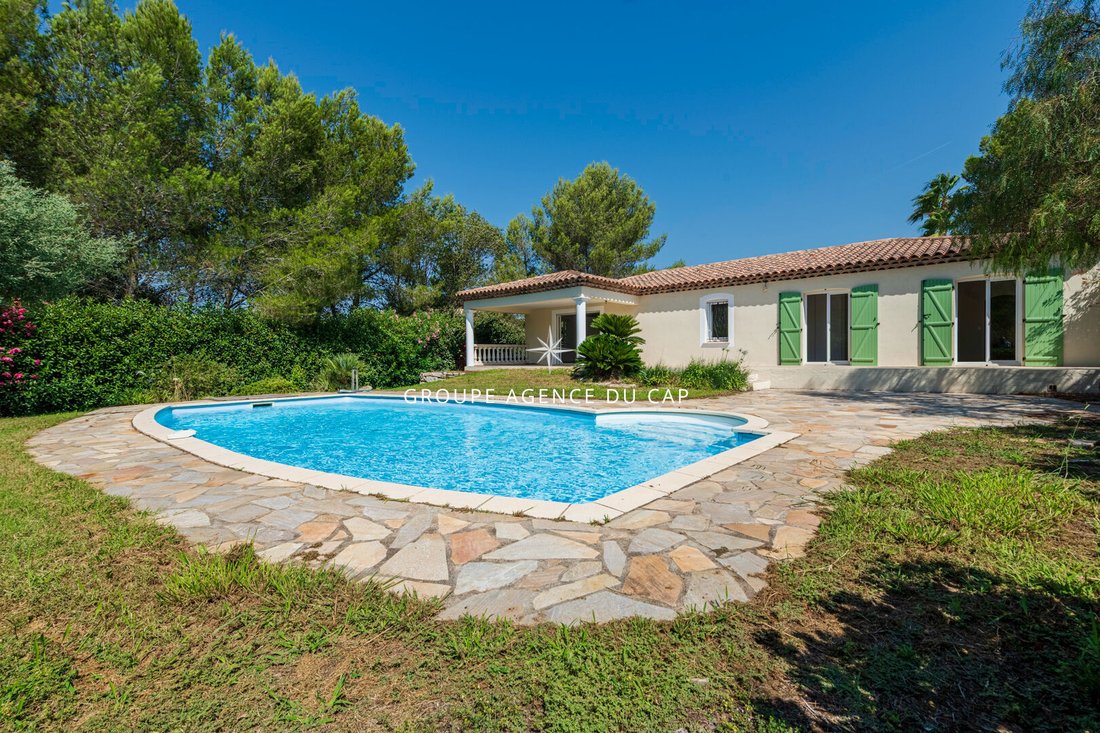 Villa in Le Dramont-Agay-Anthéor-Le Trayas, Saint-Raphaël, France 2 - 18644741