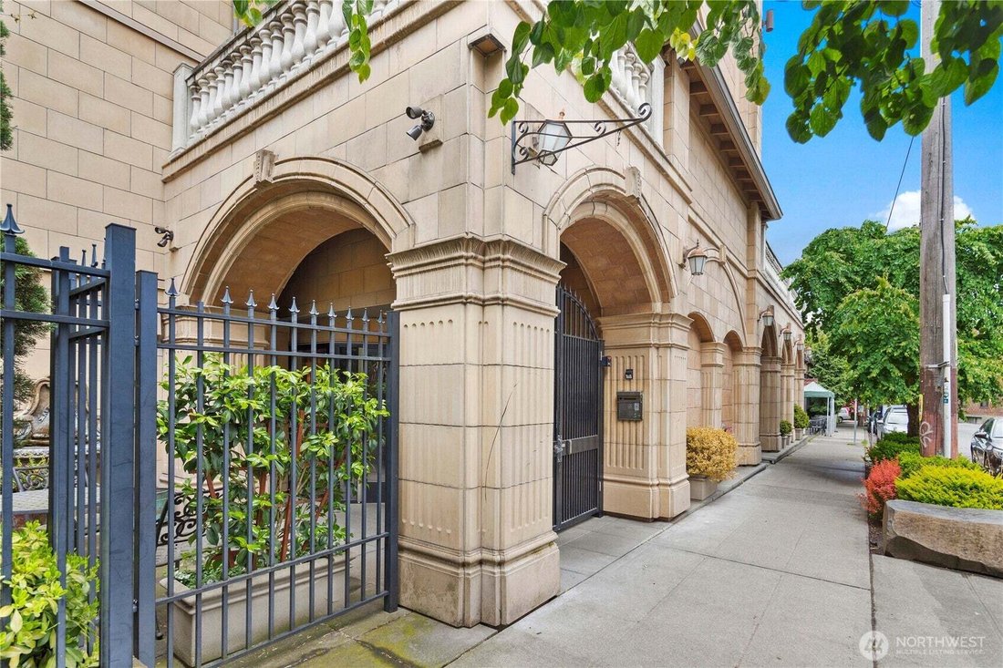 Condo in Seattle, Washington, United States 1 - 18643026
