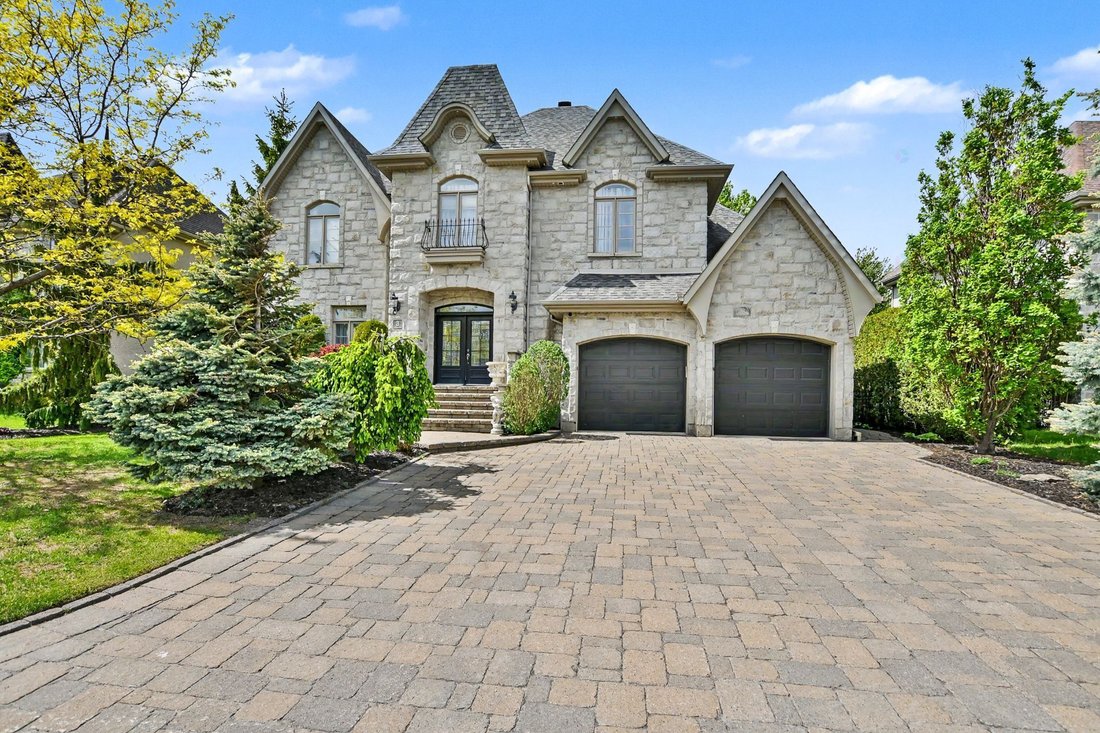 House in Blainville, Quebec, Canada 1 - 18643590