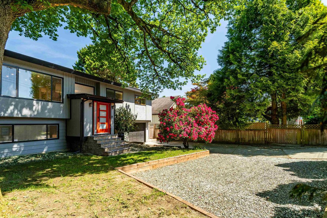 House in Maple Ridge, British Columbia, Canada 2 - 18644013