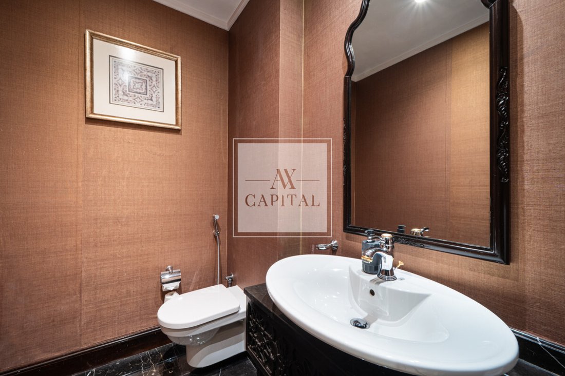 Villa in Jumeirah Beach Residence, Dubai, United Arab Emirates 4 - 18648153