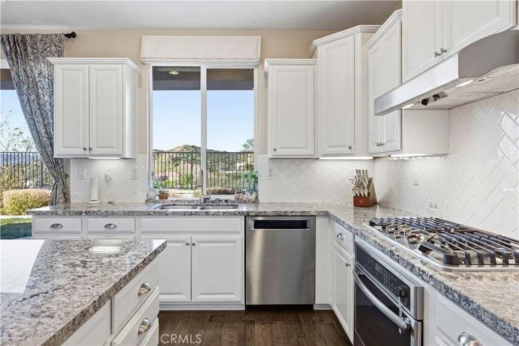Casa a Santa Clarita, California, Stati Uniti 2 - 18559424
