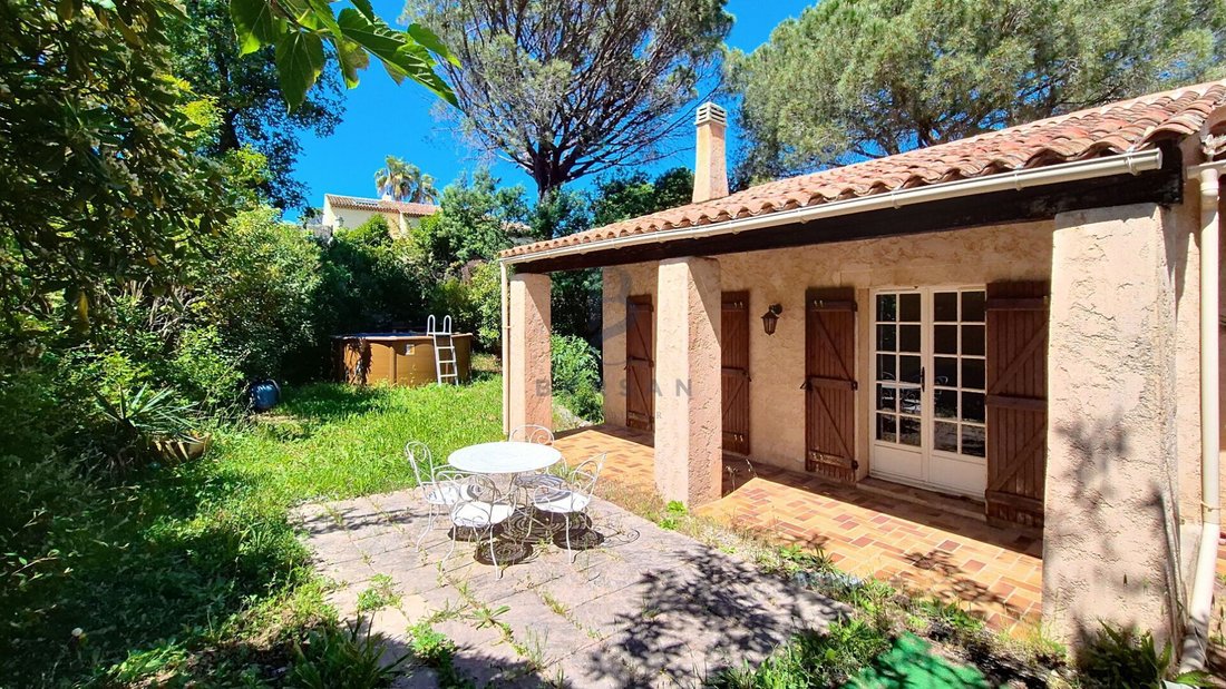 Villa in Exterieurs, Frejus, France 3 - 16768248