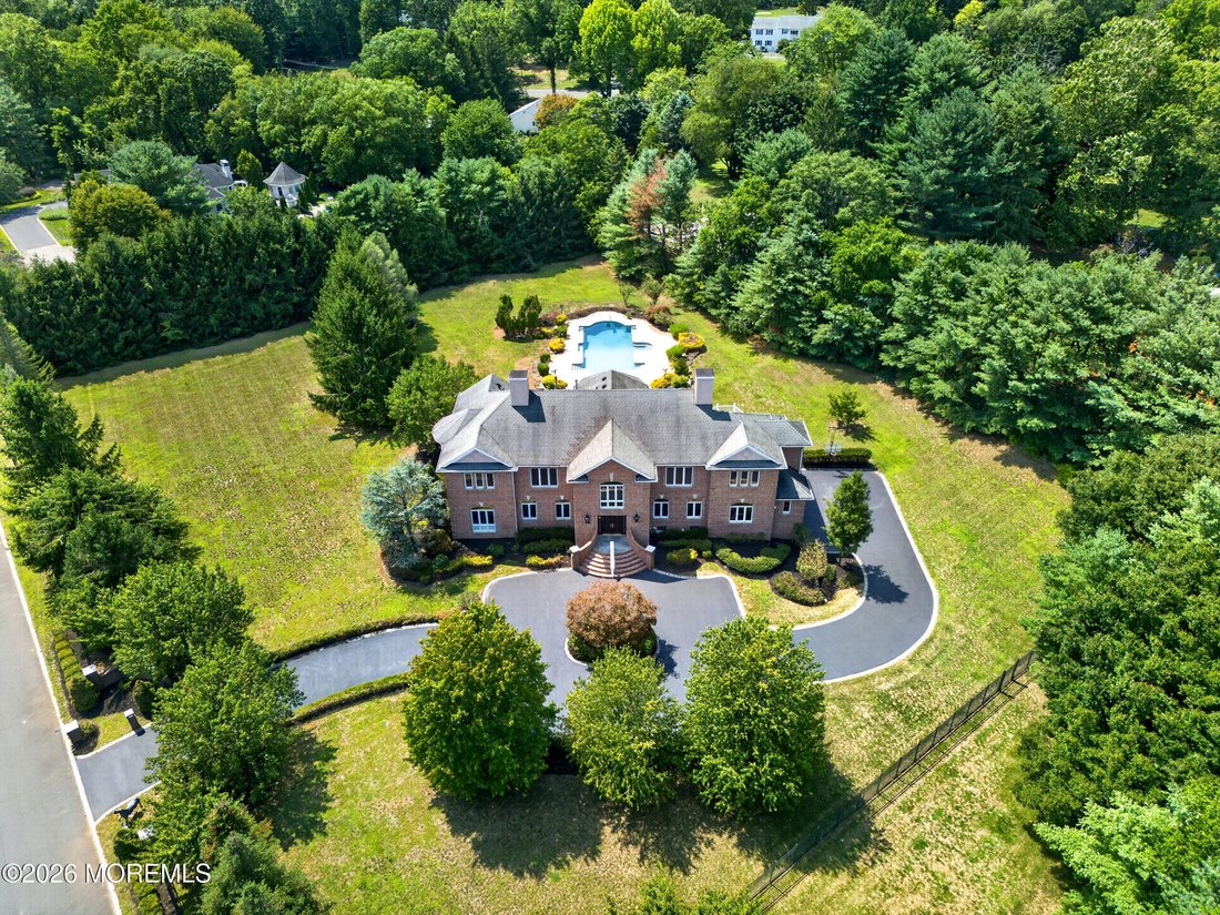 House in Colts Neck, New Jersey, United States 2 - 18645258