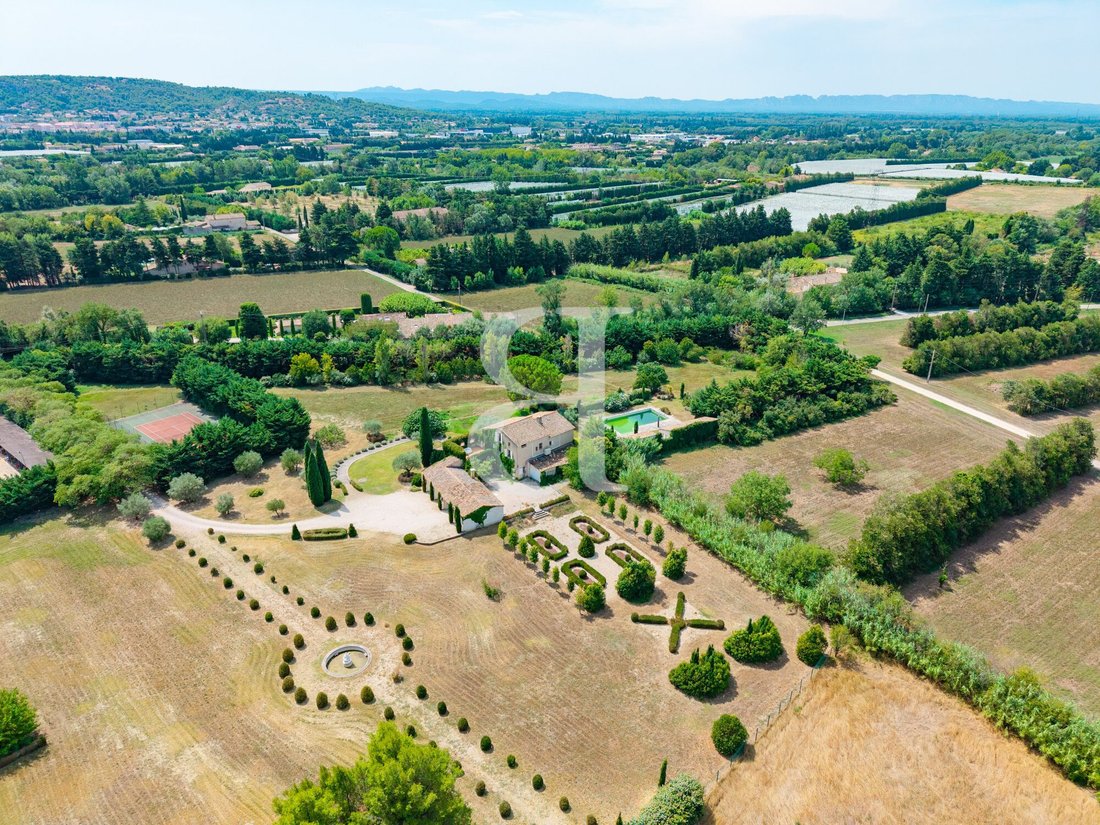 Country House in Cavaillon, Provence-Alpes-Côte d'Azur, France 3 - 18648525