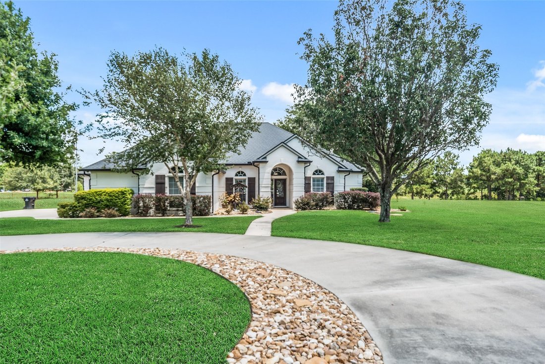 House in Montgomery, Texas, United States 3 - 18646872