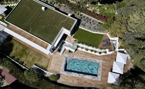 Villa in Village-Cros de Caste-Coupiere-Mont Gros, Roquebrune-Cap-Martin, France 1