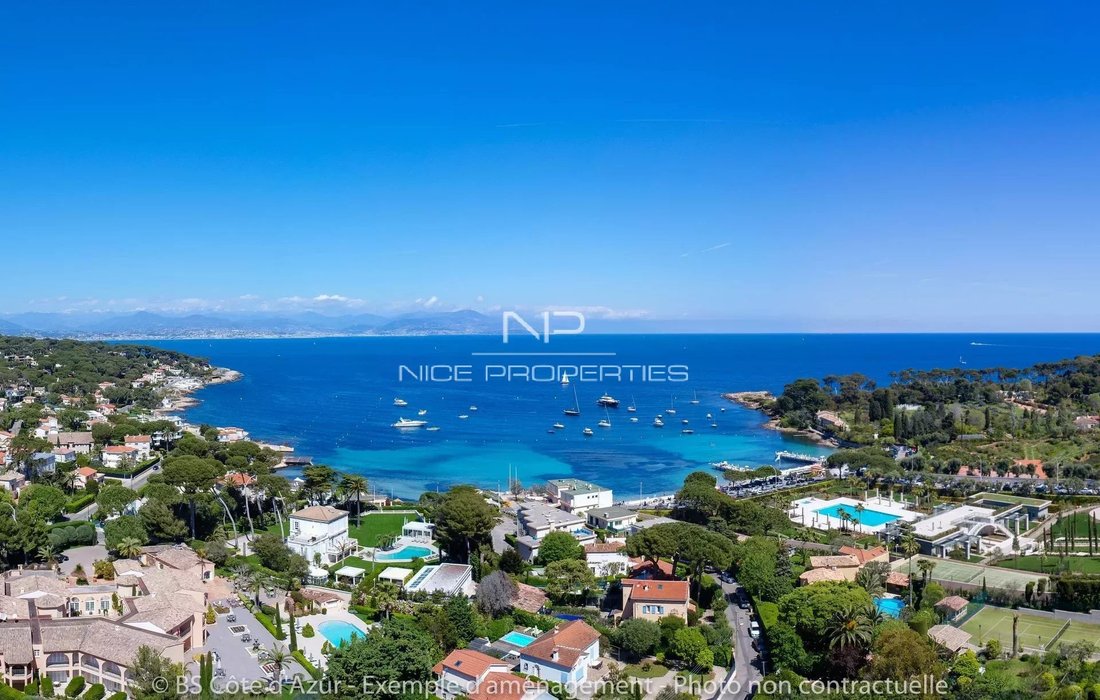 Apartment in Antibes, Provence-Alpes-Côte d'Azur, France 1 - 18647640