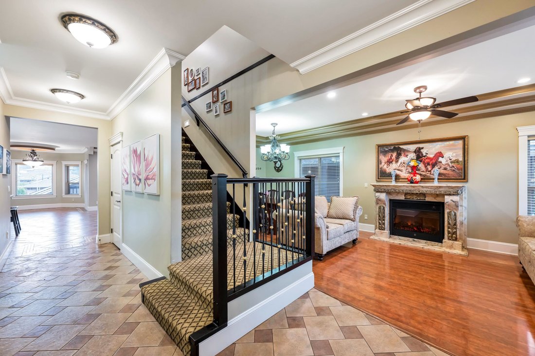 House in Burnaby, British Columbia, Canada 3 - 18648471